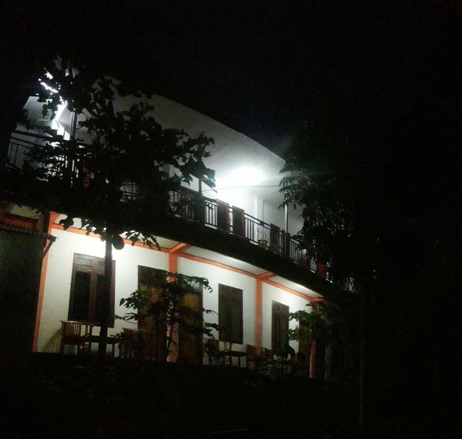The Teuz B&B ラブハン・バジョ エクステリア 写真